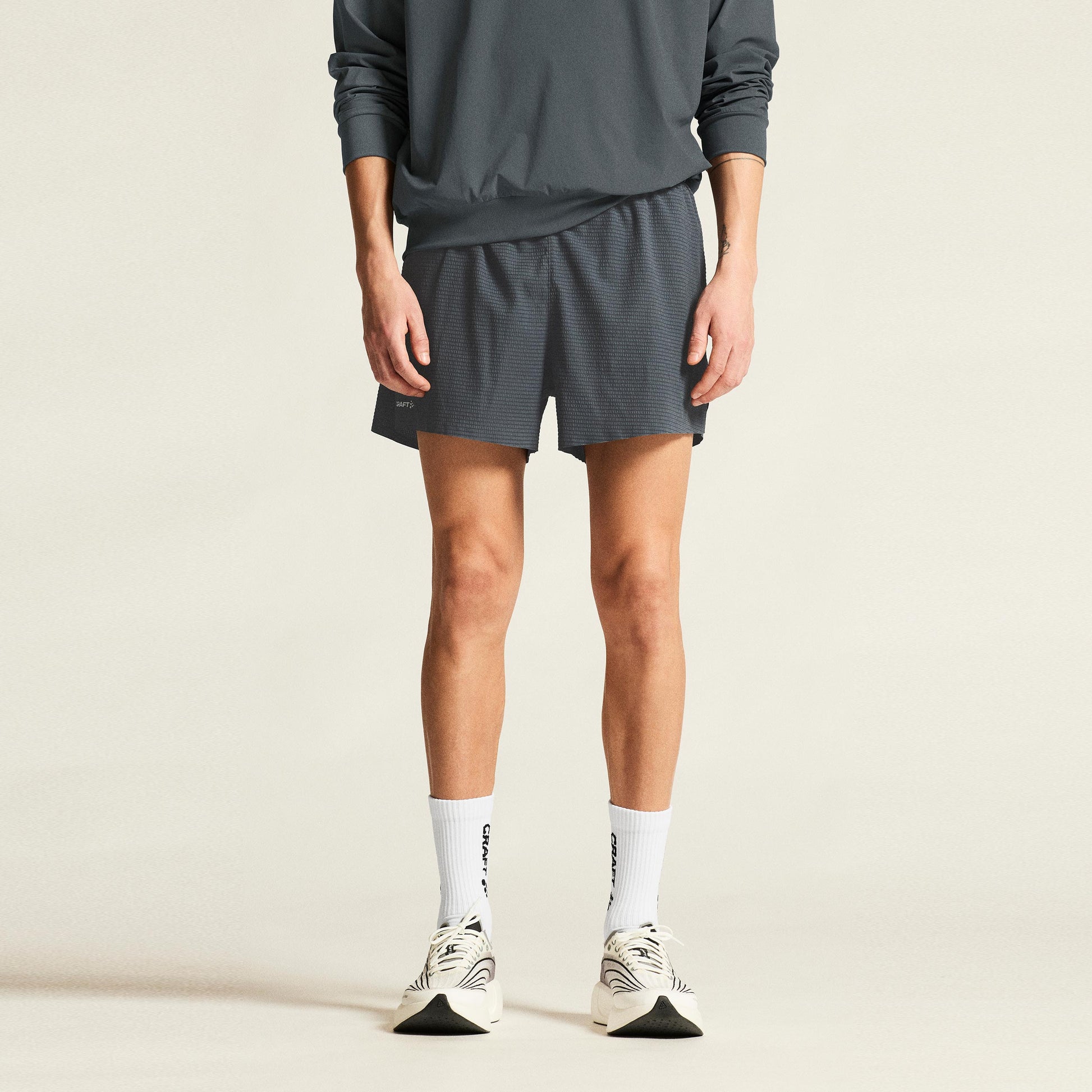 Craft Hypervent Structure Pantaloncini da corsa Uomini - antracite