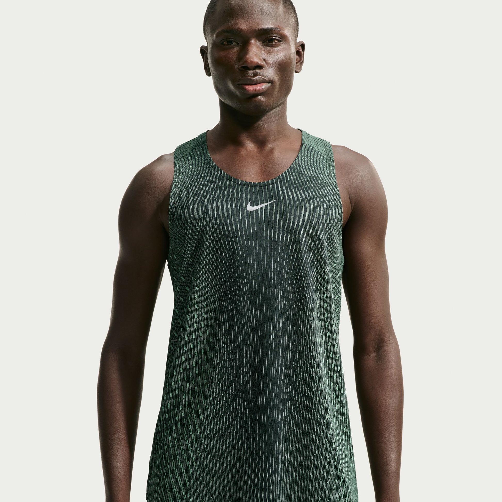 Nike Stride  Camicia da corsa Uomini - oliva, argento