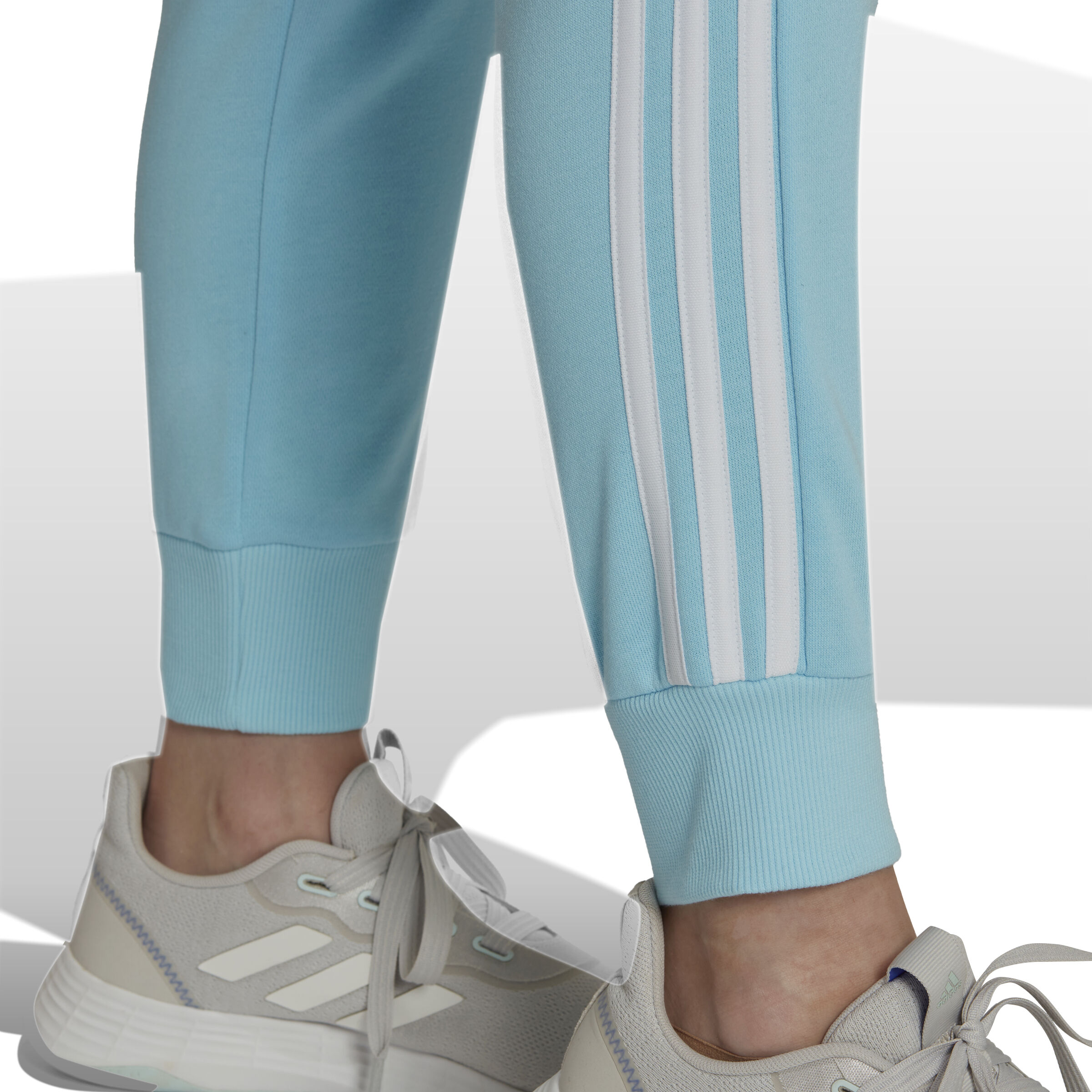 adidas 3 Stripes French Terry Core Trainingshose Damen Blau online kaufen Tennis Point CH