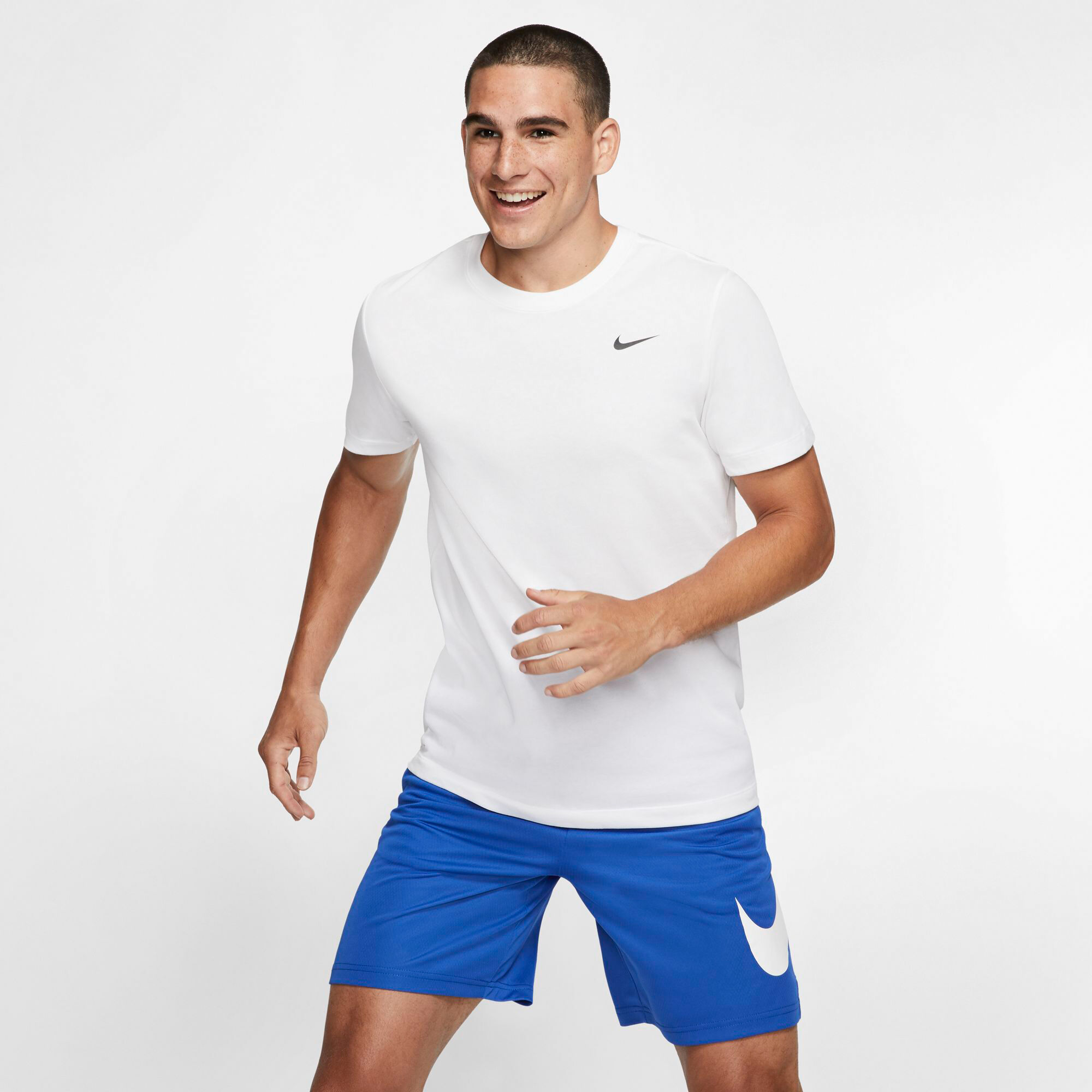 Nike training t shirt mens best sale