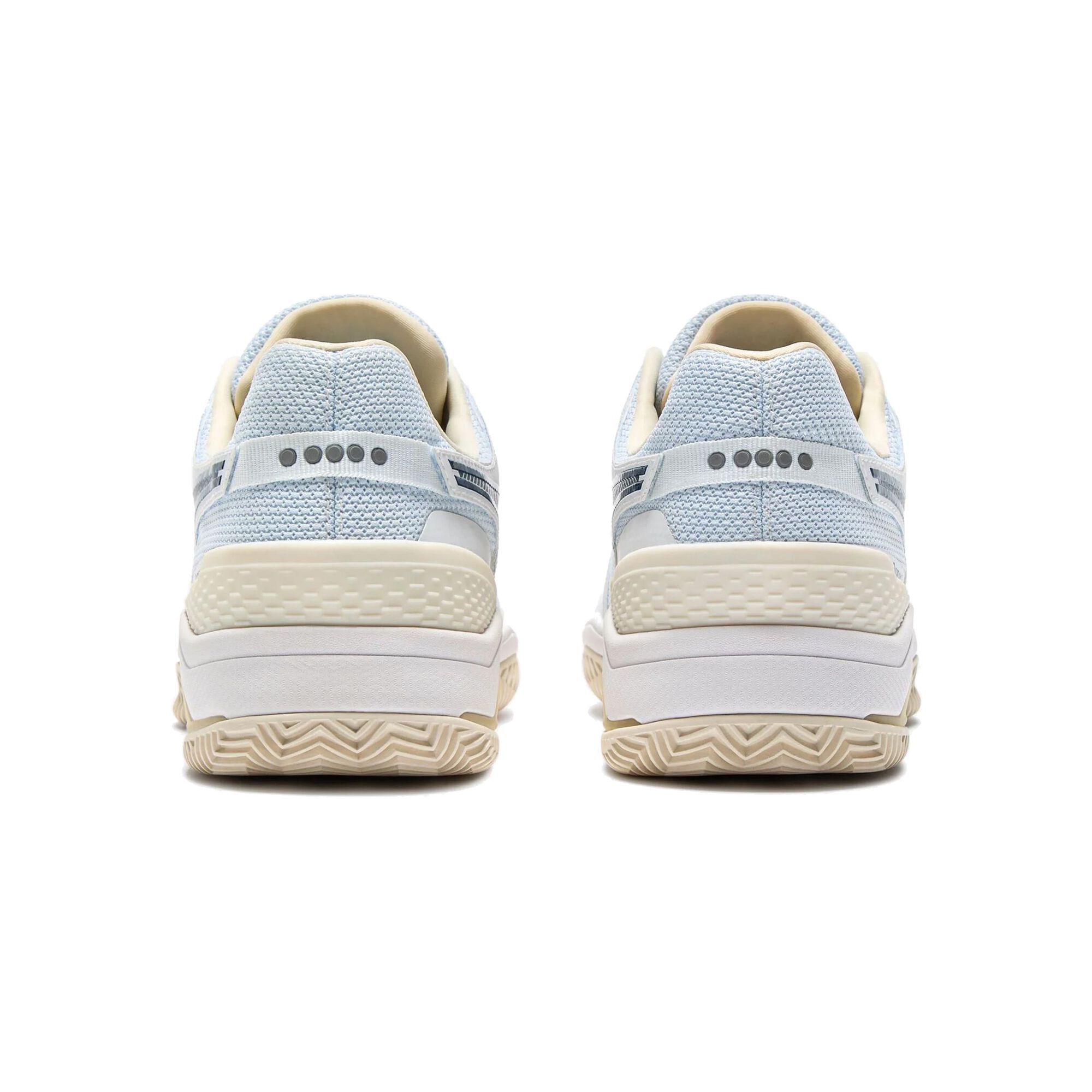 Diadora