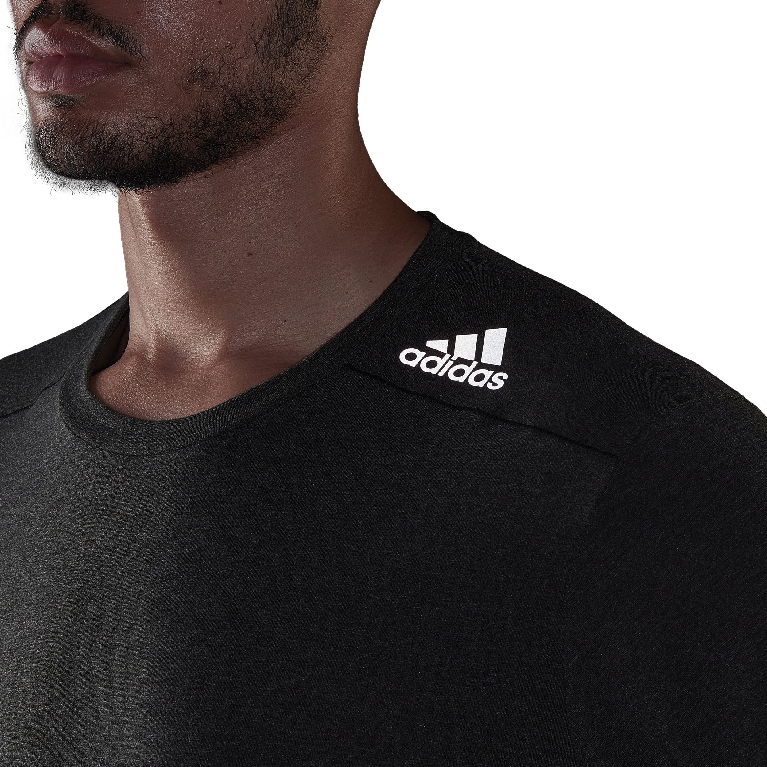 Adidas t shirt herren schwarz clearance