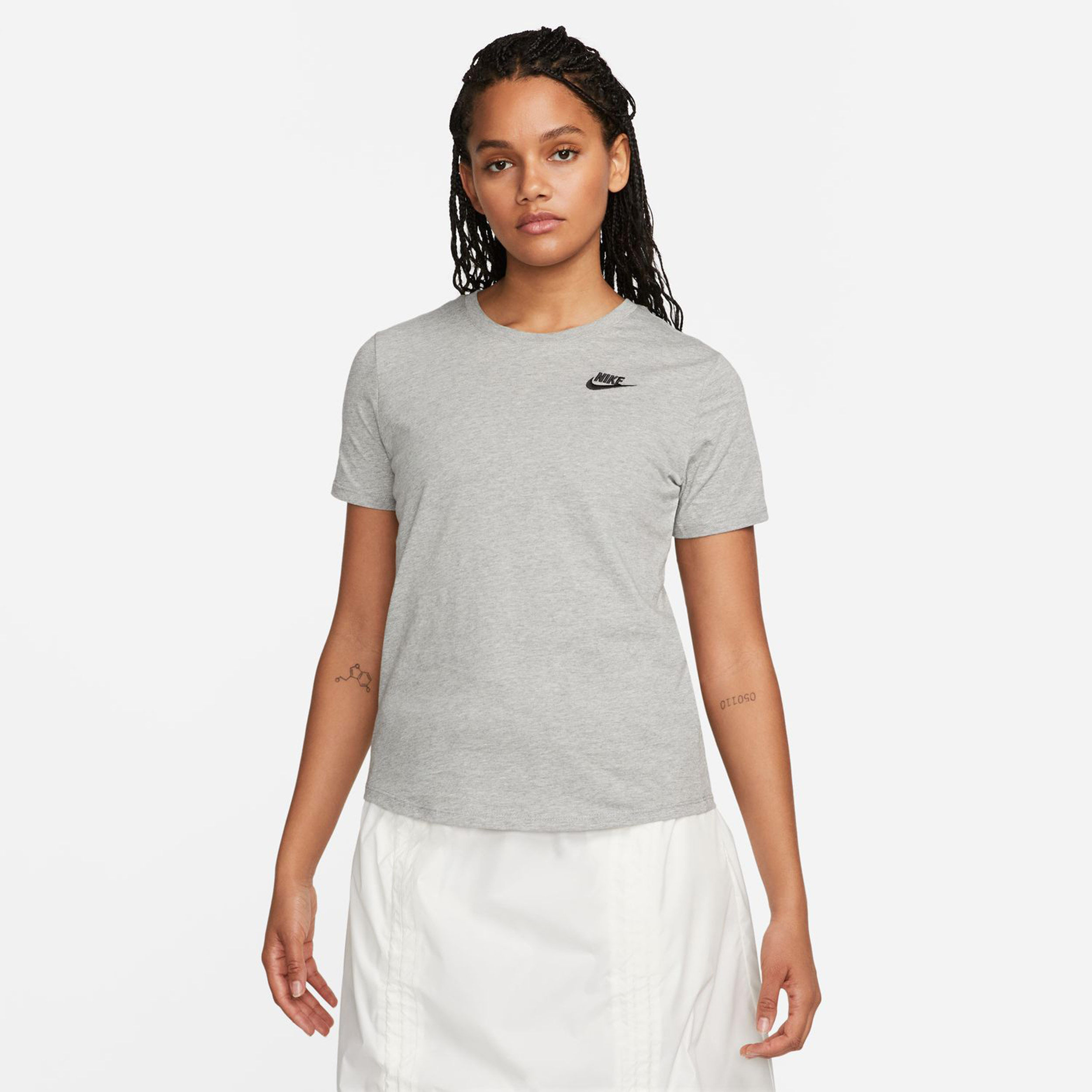 Nike Club T Shirt Damen Hellgrau online kaufen Tennis Point CH