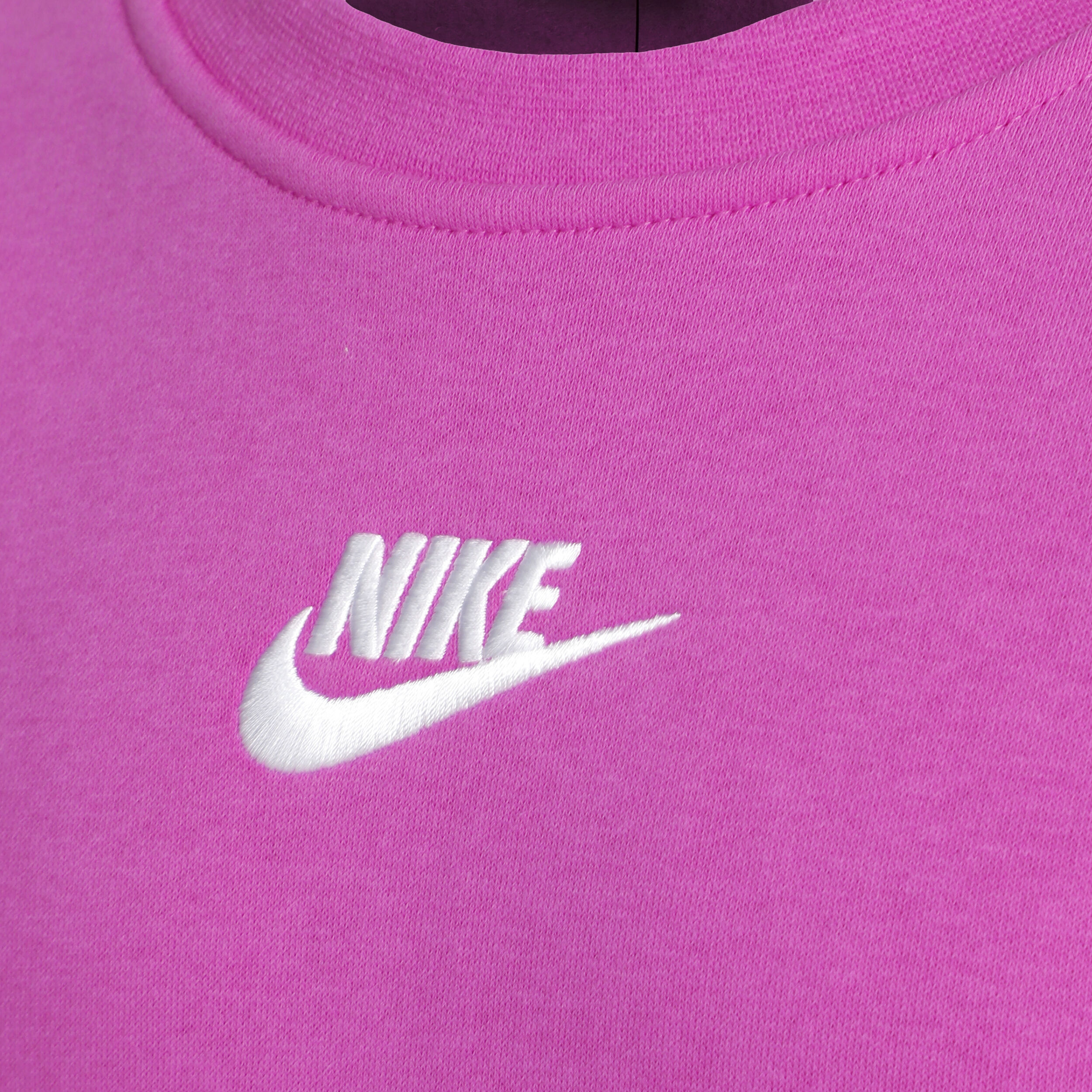 Nike zeichen rosa deals